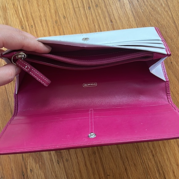 Vintage Rare Limited Edition Spring Coach Butterfly Embroidered Long Wallet! - Picture 4 of 9